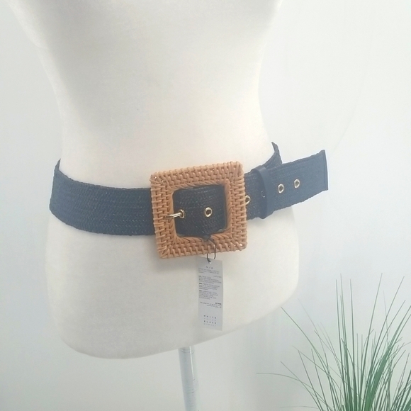 CHICO'S Woven Black Belt with Tan Buckle - Picture 3 of 8